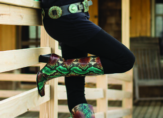 Rockwell Tharp Ladies Boutique Highlights Fashion and Style for The Emerald Coast Rockwell Csp 3835 Turq Python Crop