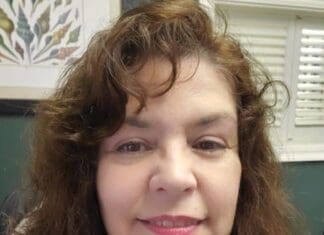 Ana Gonzalez Receives Promotion at Edward Jones Ana