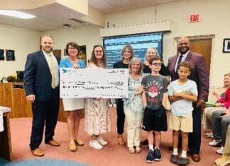 Food For Thought Outreach Receives $58,398 Grant from The St. Joe Community Foundation’s “Read to Feed” Program Readtofeed Checkpresentation